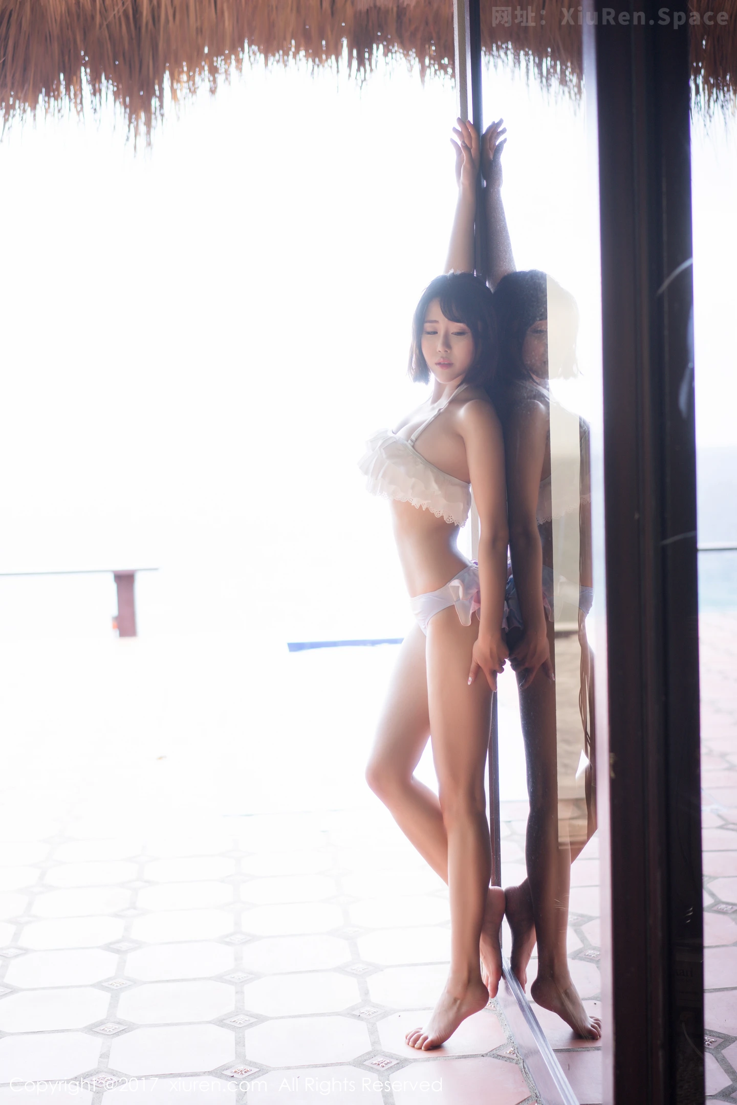 图片[2]-[XiuRen秀人网]VOL.814 嫩模兜豆靓Youlina长滩旅拍户外沙滩内衣清爽迷人写真50P-秀人网官方网站